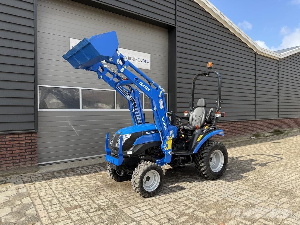 Solis 26 HST minitractor met frontlader BJ 2024 43 uur Traktory