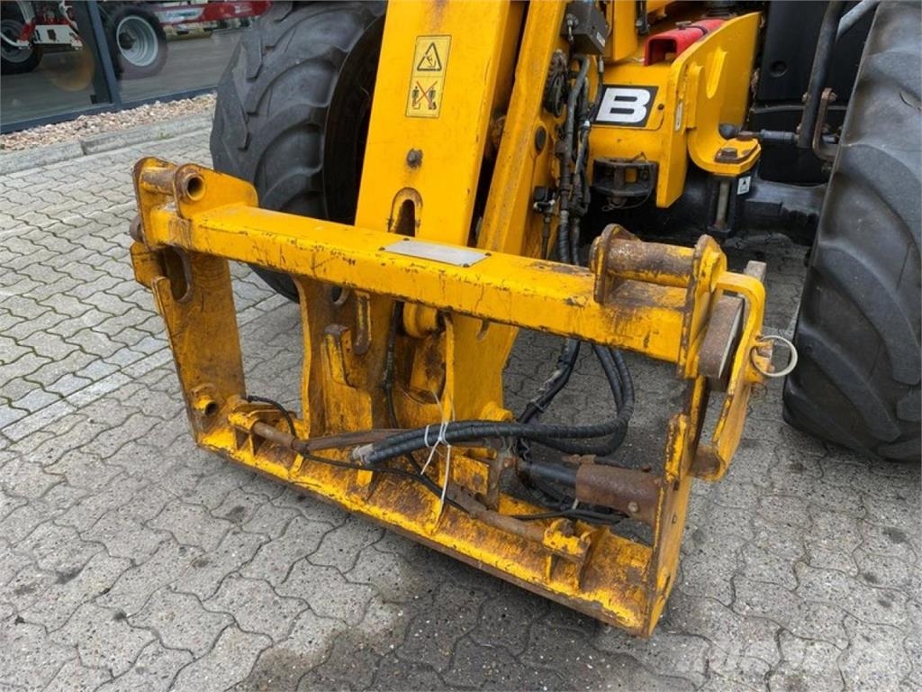 JCB 541-70 AGRI XTRA MIT WAAGE Sollevatori telescopici per agricoltura
