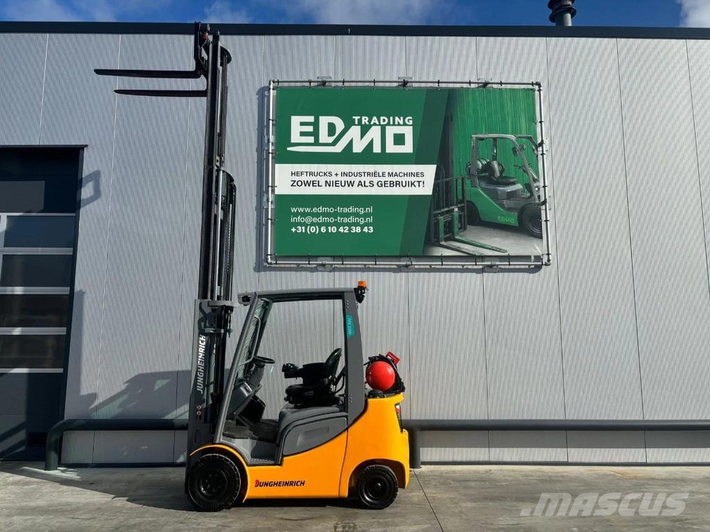 Jungheinrich TFG320s Heftruck LPG forklifts