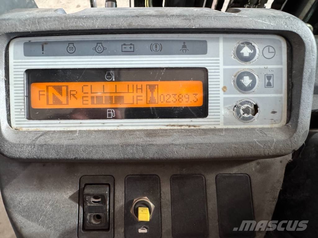 Nissan Y1D2A25Q 2500 kg Dieselové vozíky