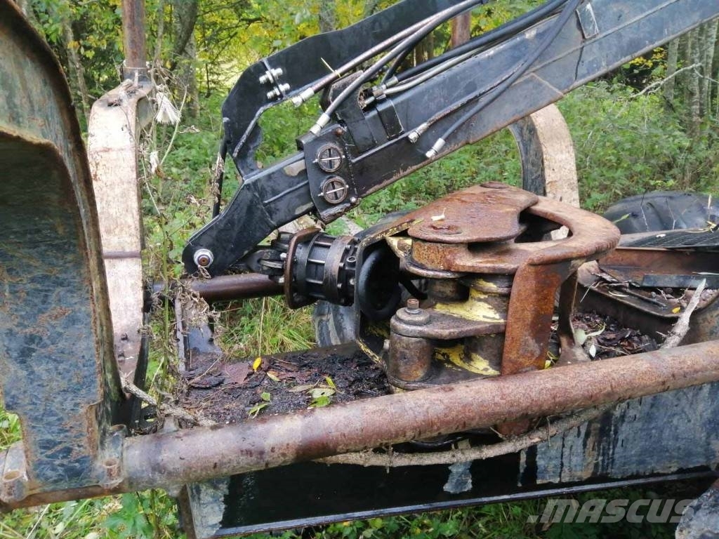 John Deere 1410 D breaking for parts Forvarderi
