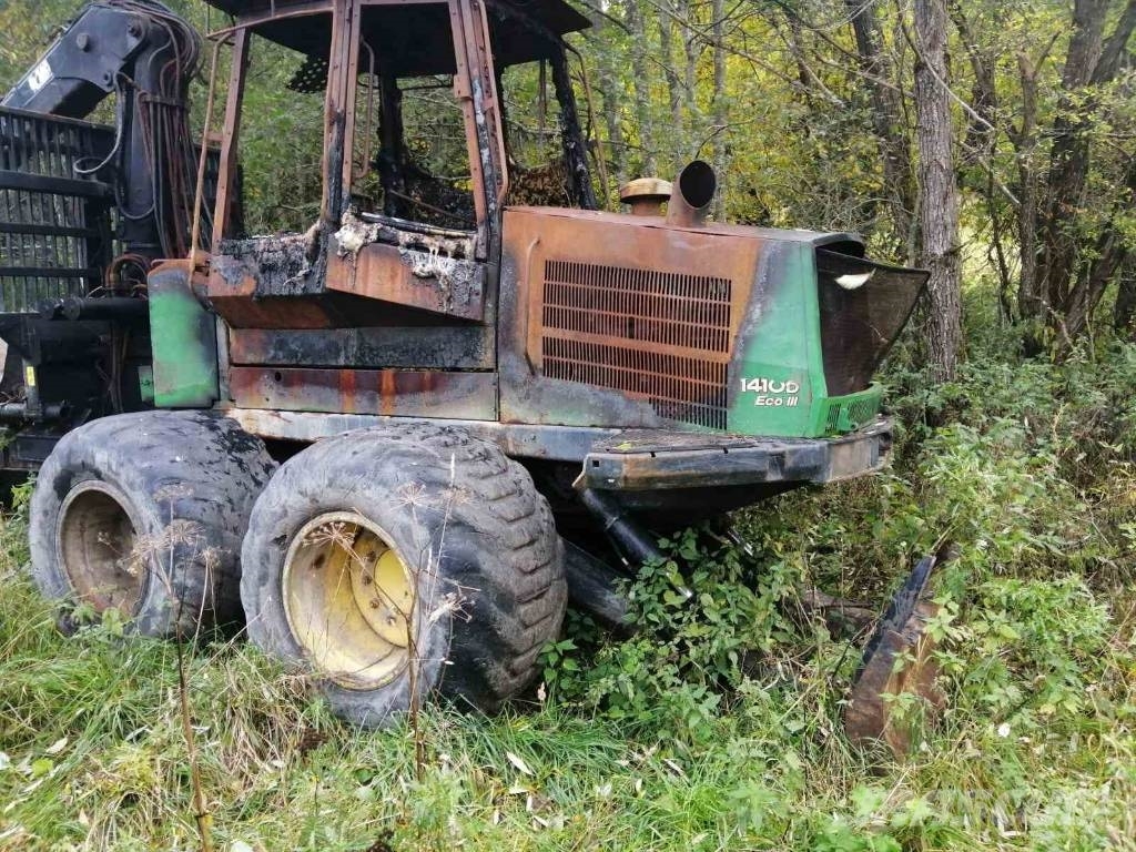 John Deere 1410 D breaking for parts Forvarderi