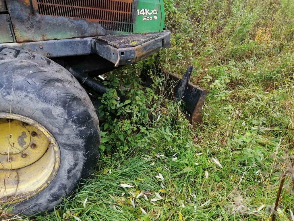 John Deere 1410 D breaking for parts Forvarderi