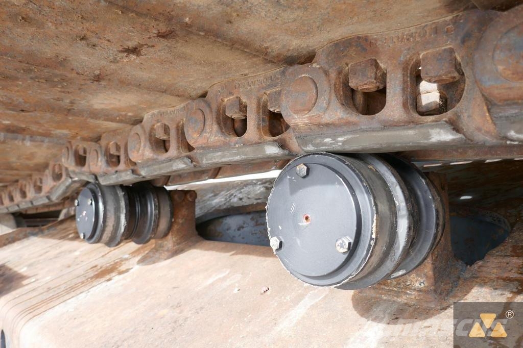 Komatsu PC490LC-11 Εκσκαφείς με ερπύστριες