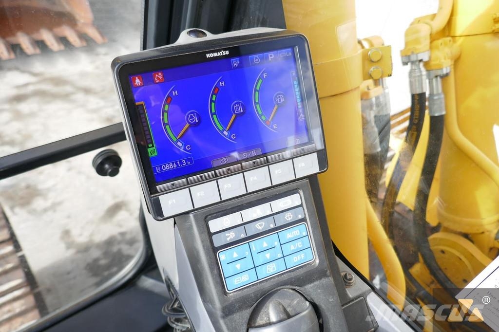 Komatsu PC490LC-11 Εκσκαφείς με ερπύστριες