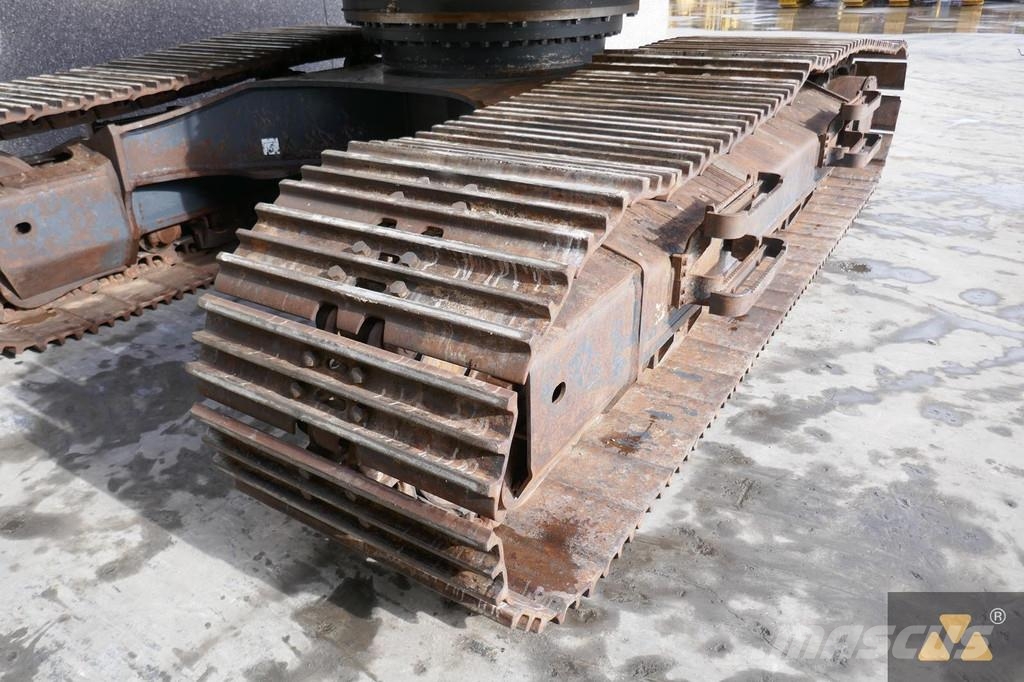 Komatsu PC490LC-11 Εκσκαφείς με ερπύστριες