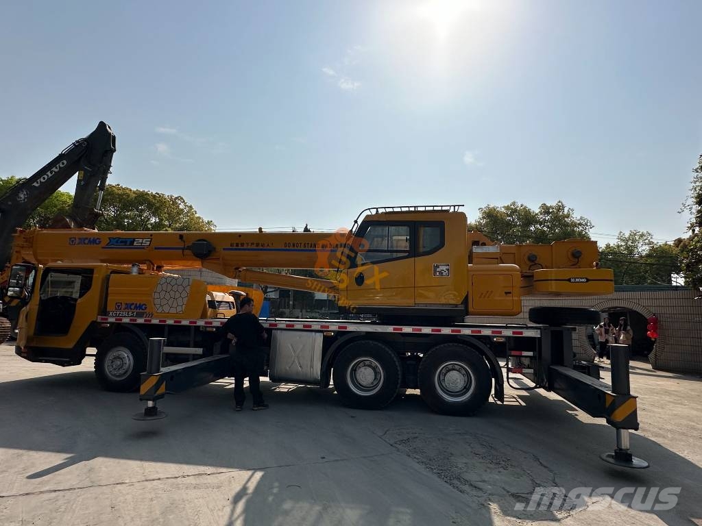 XCMG XCT 25L5 رافعات صالحة لكل أنواع الطرق