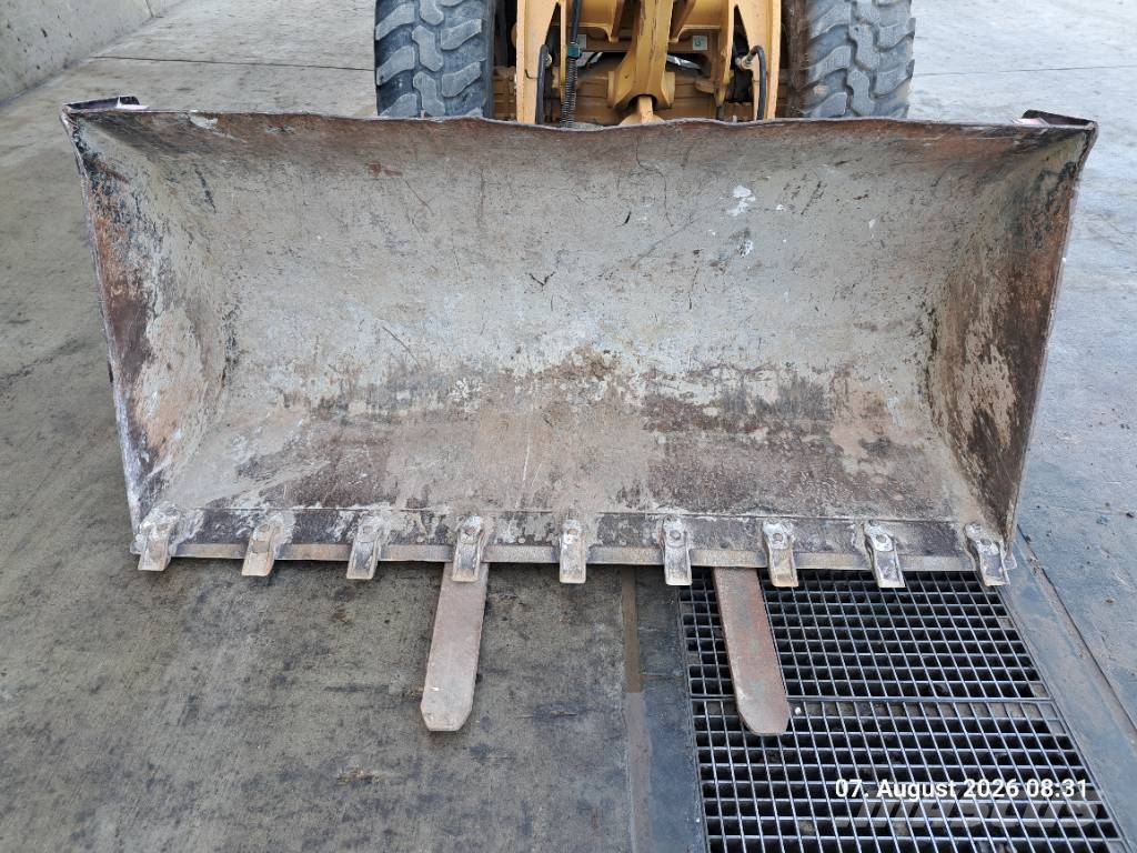 CAT 907 M | PG + LS Pyöräkuormaajat