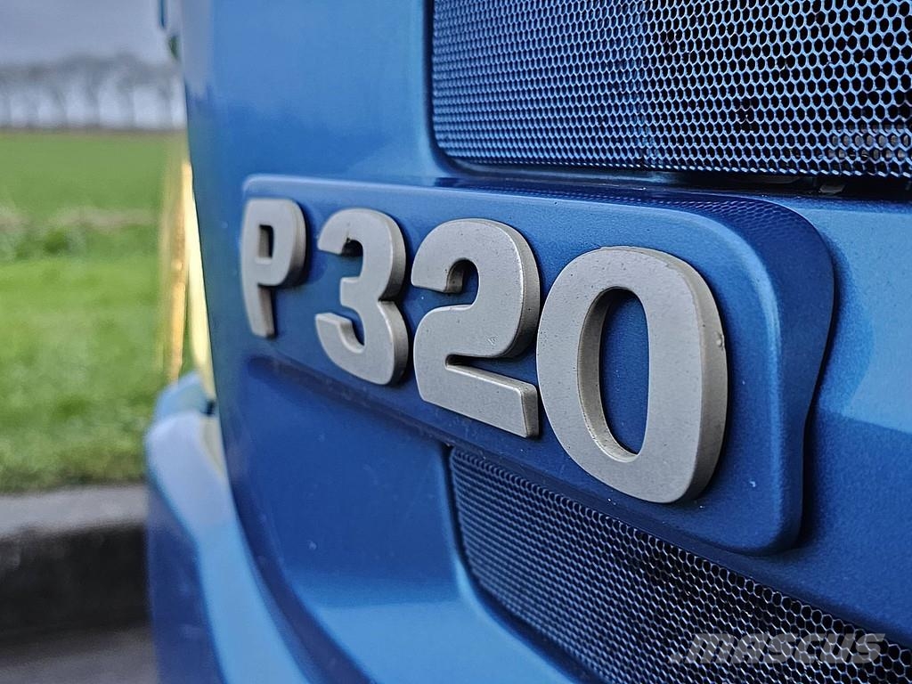 Scania P320 LOW ENTRY 6X2*4 HIAB 吊鉤式起重車