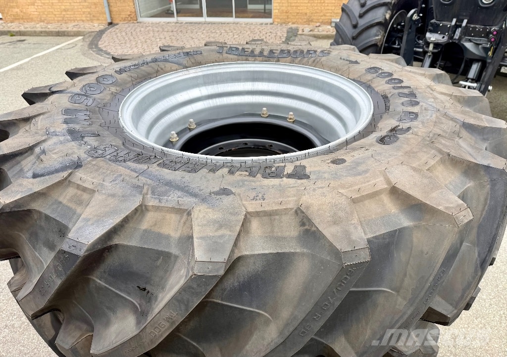Trelleborg TM 900 600/70 R30 Gume, kolesa in platišča