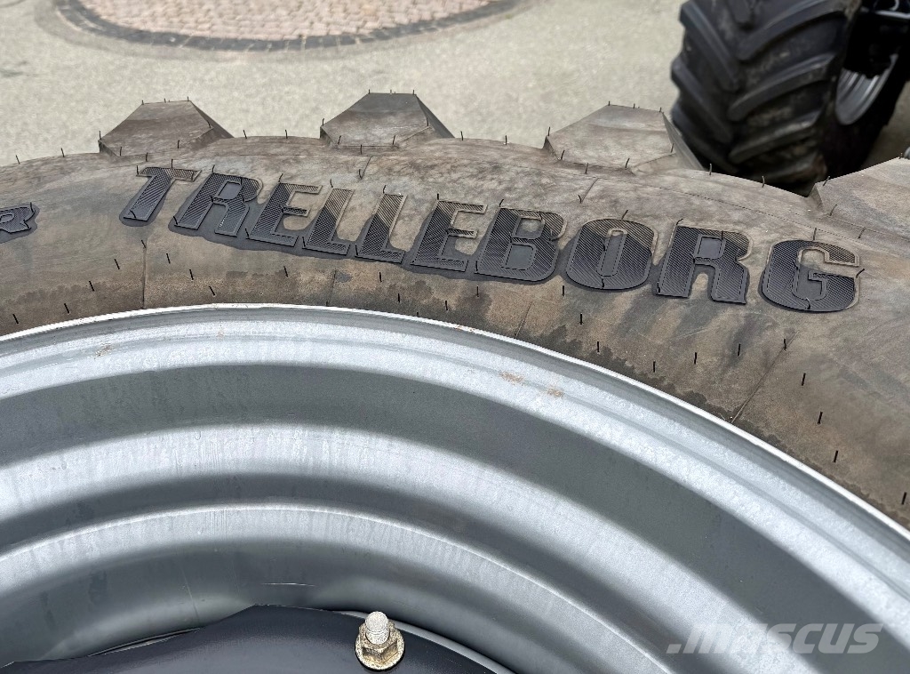 Trelleborg TM 900 600/70 R30 Gume, kolesa in platišča