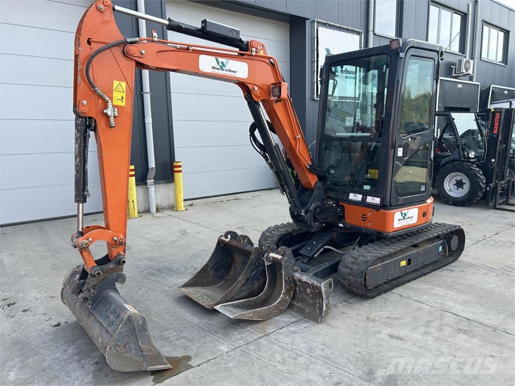 Hitachi ZX33U-6 (7740) Minigravemaskiner