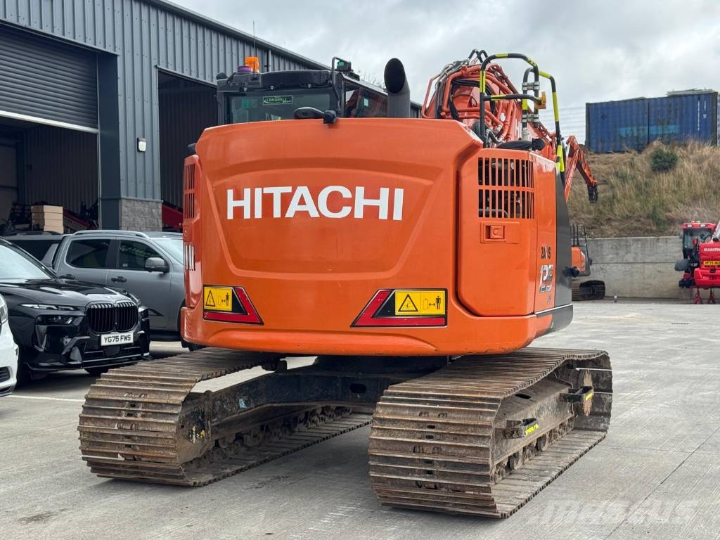 Hitachi ZX 135 US-7 Excavatoare pe șenile