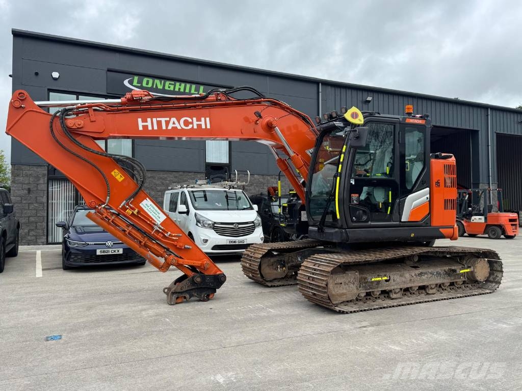 Hitachi ZX 135 US-7 Excavatoare pe șenile