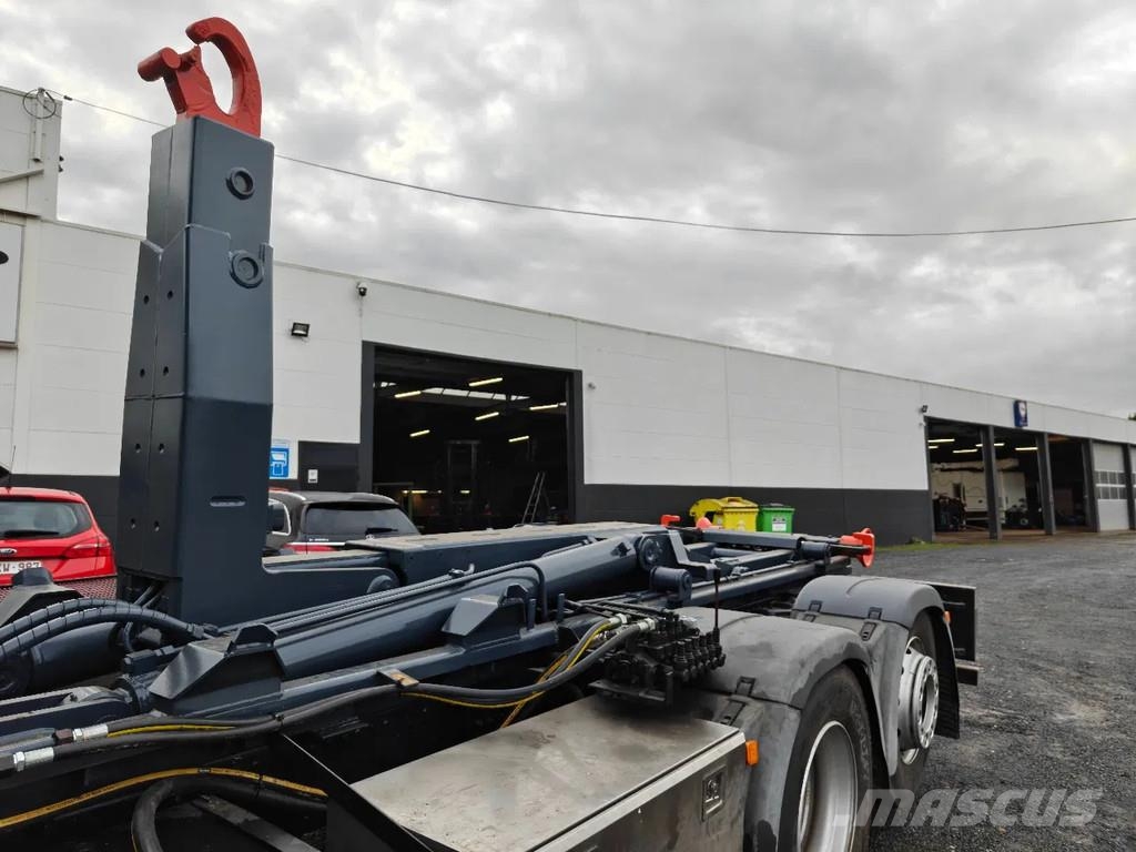 MAN TGX 26.400 Container Hyvalift Crane HIAB 144 Camiones polibrazo