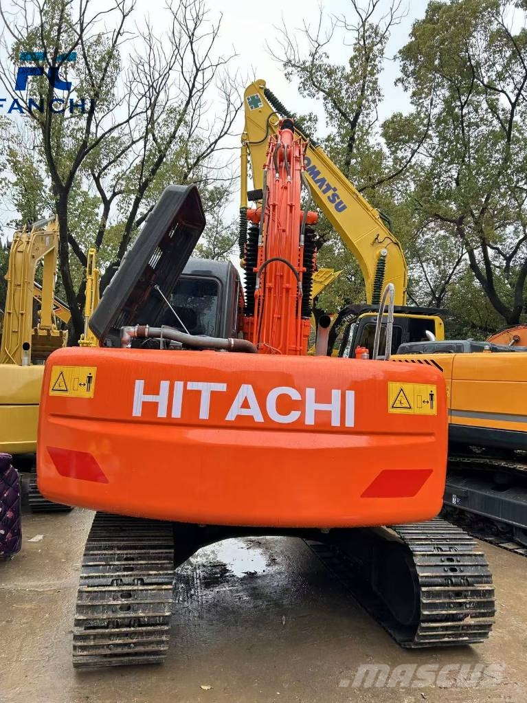 Hitachi ZX 130 履带挖掘机