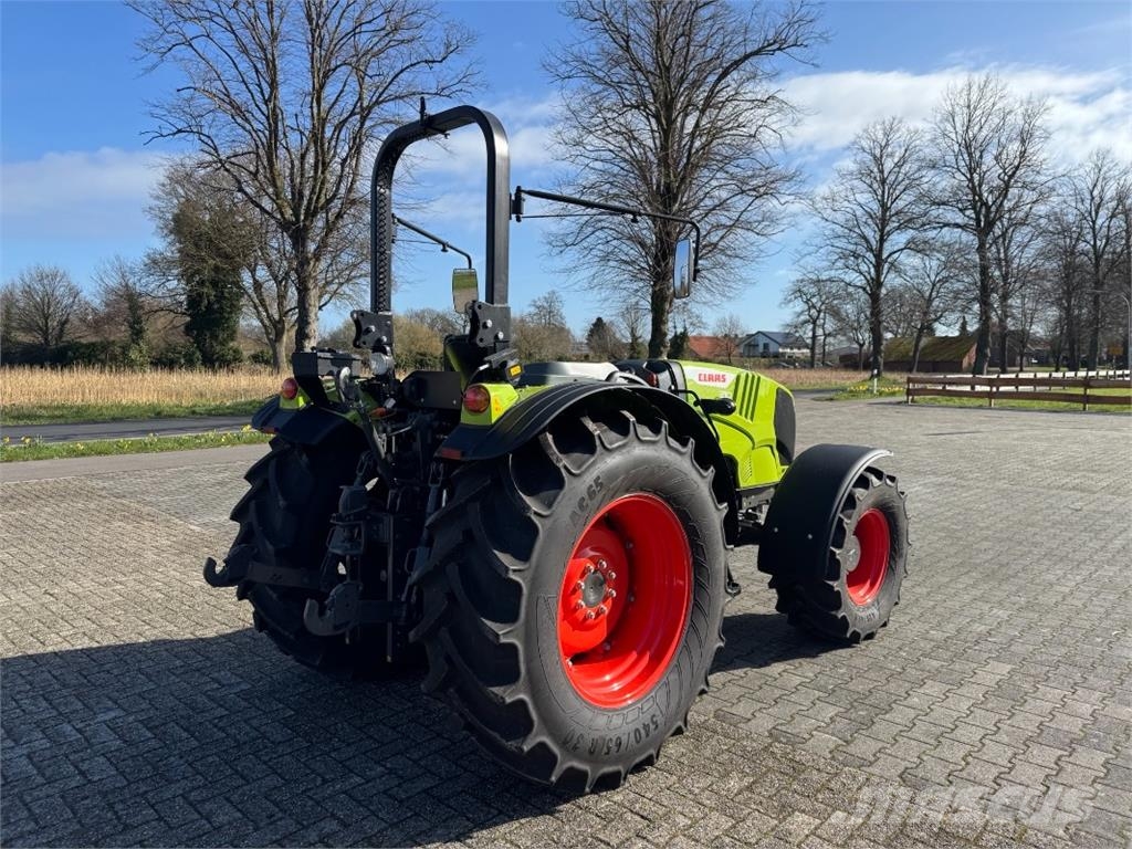 CLAAS Elios 210 트랙터