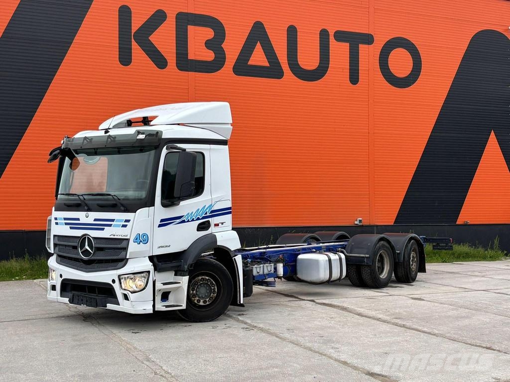 Mercedes-Benz Antos 2532 6x2*4 CHASSIS L=8792 mm Camiones con chasís y cabina