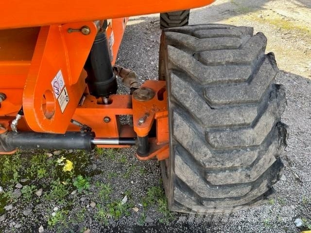 JLG 860 SJ Podnośniki teleskopowe
