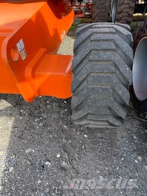 JLG 860 SJ Podnośniki teleskopowe