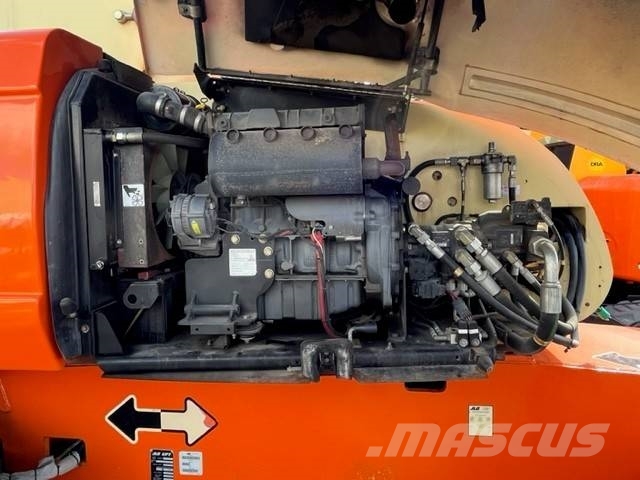 JLG 860 SJ Podnośniki teleskopowe