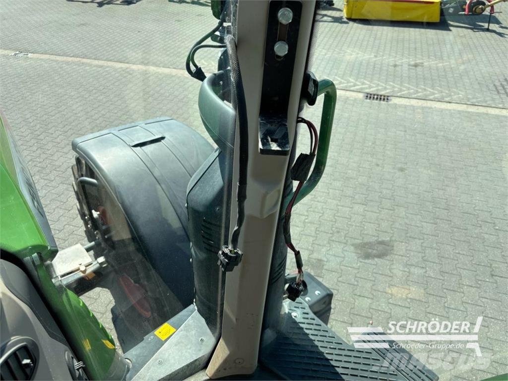 Fendt 724 VARIO S4 PROFI PLUS Tratores Agrícolas usados