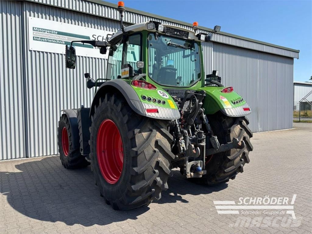 Fendt 724 VARIO S4 PROFI PLUS Tratores Agrícolas usados
