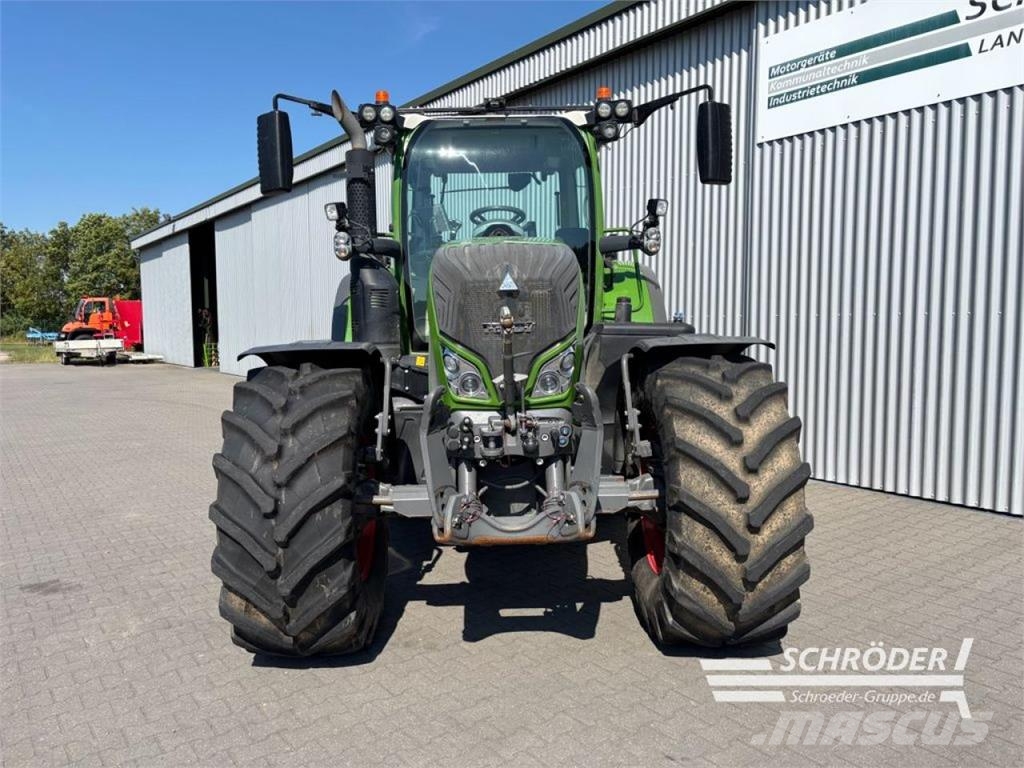 Fendt 724 VARIO S4 PROFI PLUS Tratores Agrícolas usados
