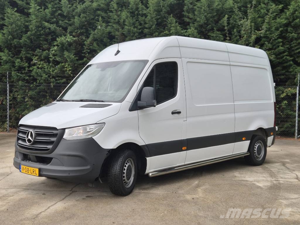 Mercedes-Benz Sprinter 215 CDI L2H3 Varebiler