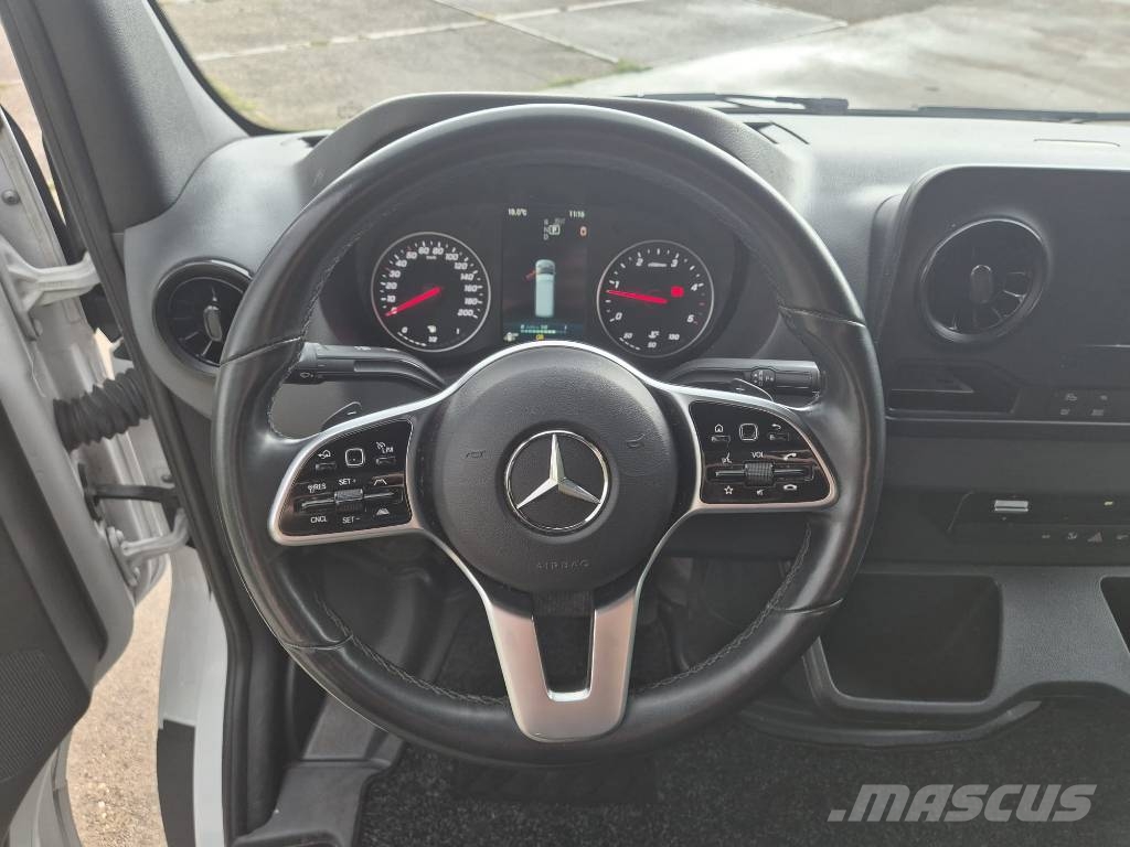 Mercedes-Benz Sprinter 215 CDI L2H3 Varebiler