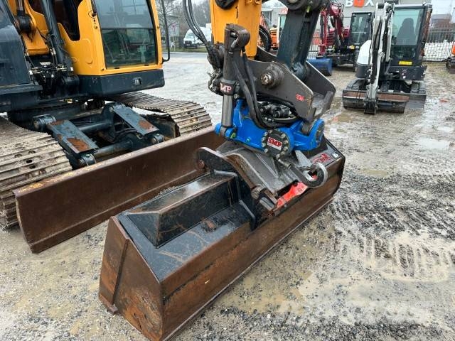 Hyundai HX 145 LCR Kettenbagger / SMP Tiltrotator CW20/30 Raupenbagger