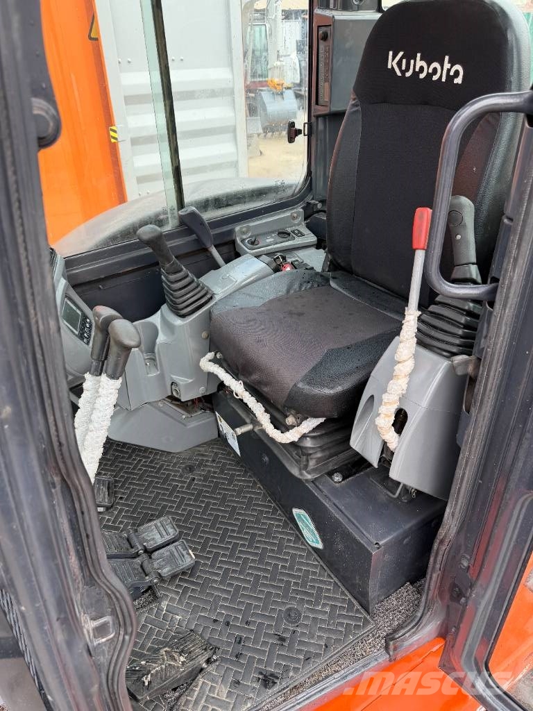 Kubota KX 057-4 حفارات صغيرة أقل من 7 طن (حفارات صغيرة)