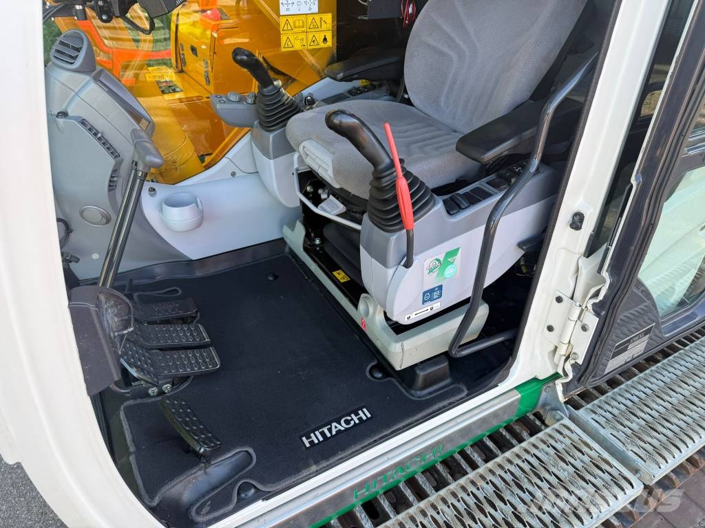 Hitachi ZX 300 LC-6 LONG REACH DUTCH MACHINE Excavadoras de largo alcance