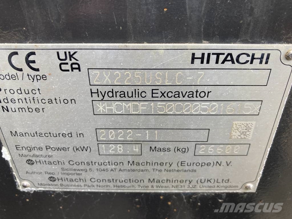 Hitachi ZX 225 US LC 履带挖掘机