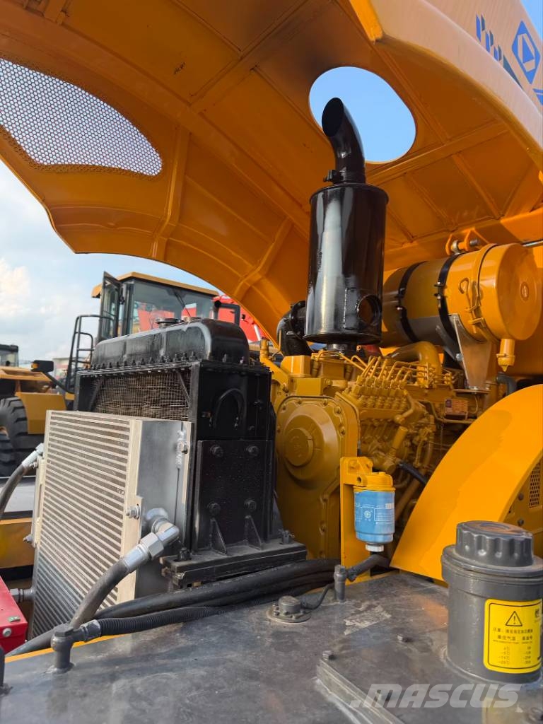 XCMG XS 223 J    Plenty of road roller in stock Valjci sa jednim bubnjem