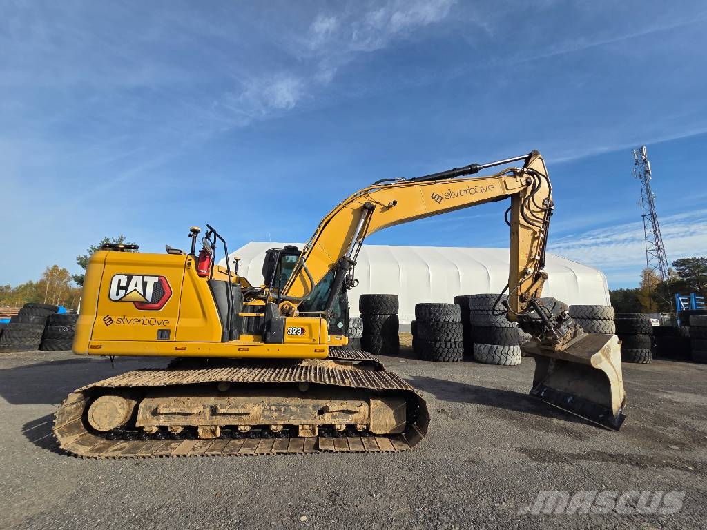 CAT 323 Kāpurķēžu ekskavatori