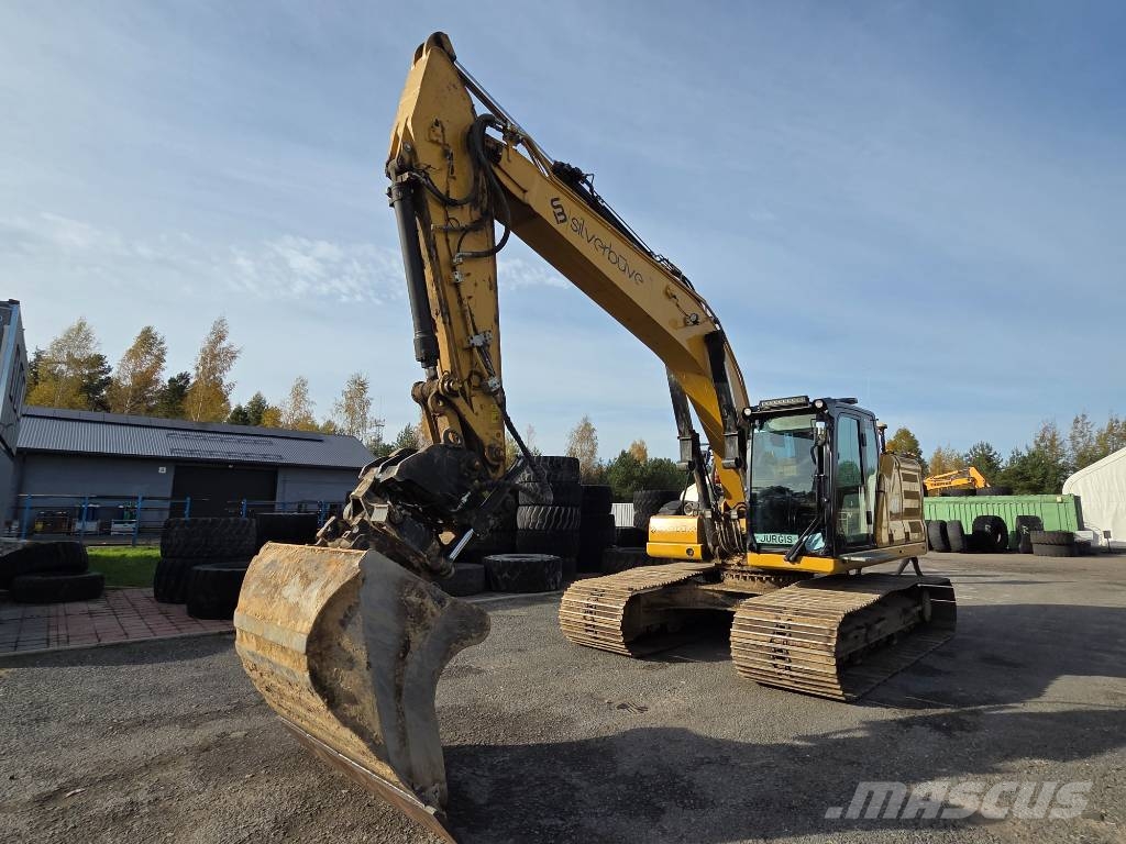 CAT 323 Kāpurķēžu ekskavatori