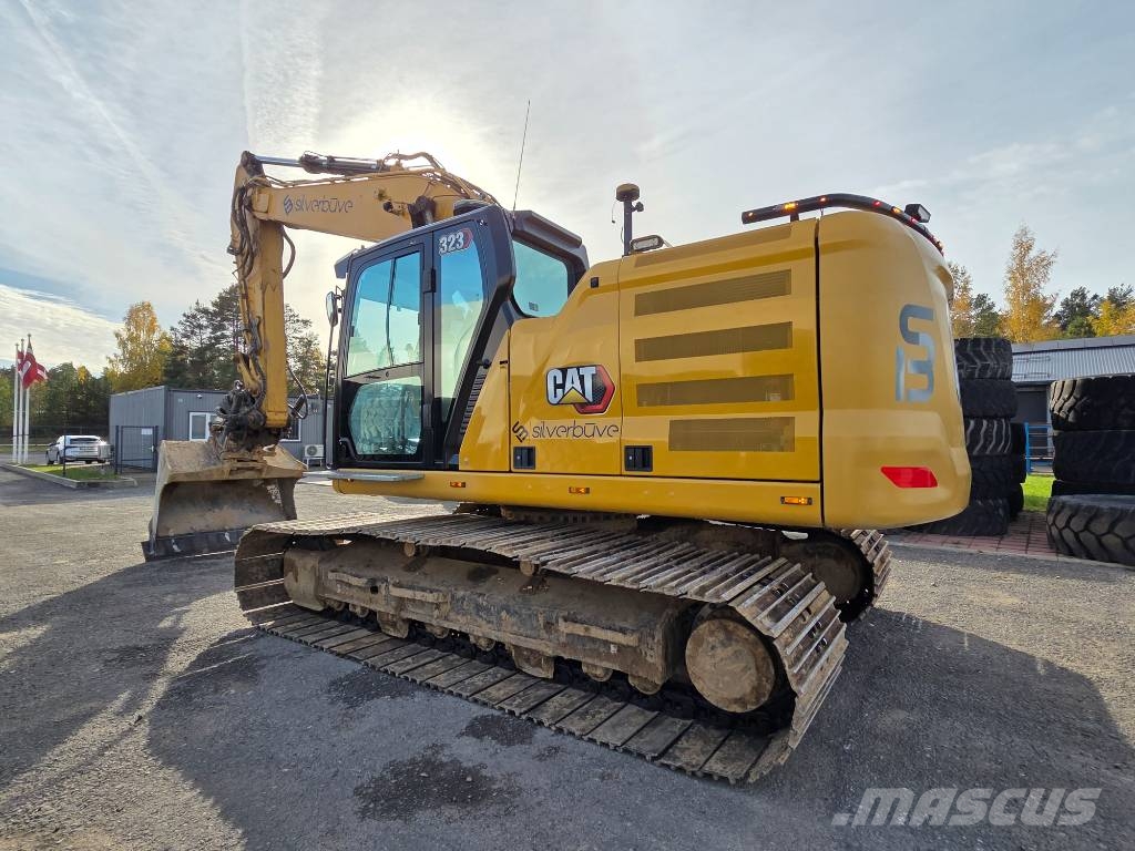 CAT 323 Kāpurķēžu ekskavatori