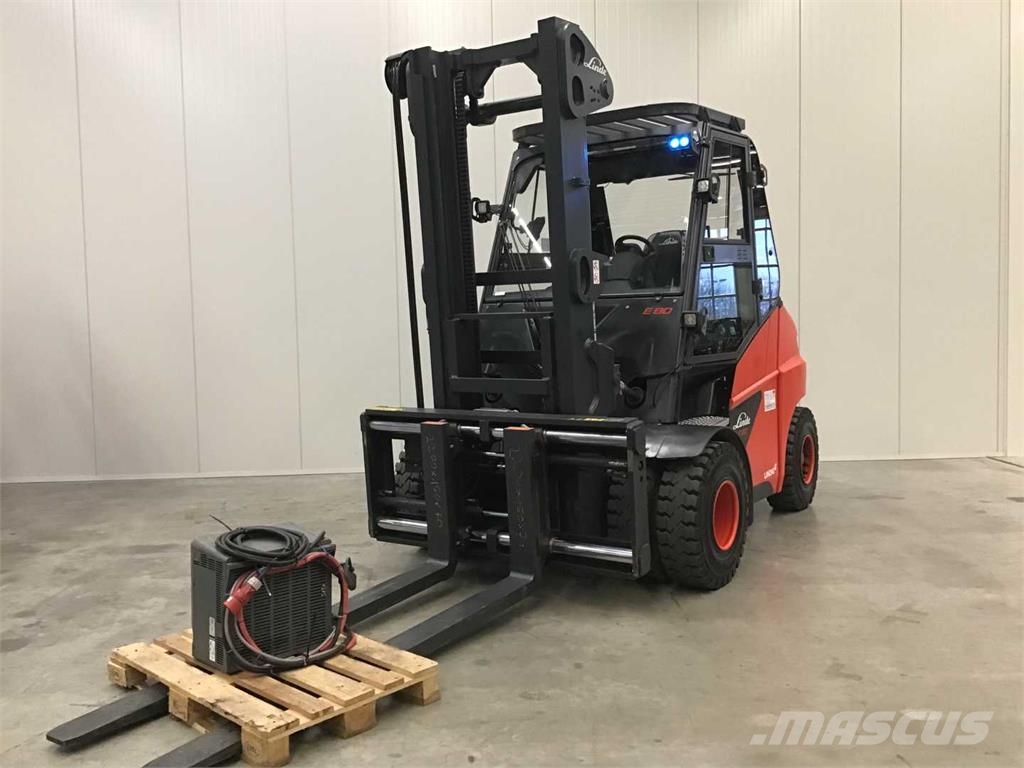 Linde E80 Electric forklifts