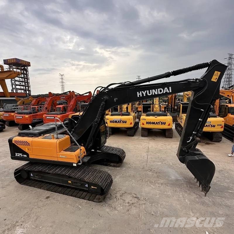 Hyundai 225 Bageri guseničari