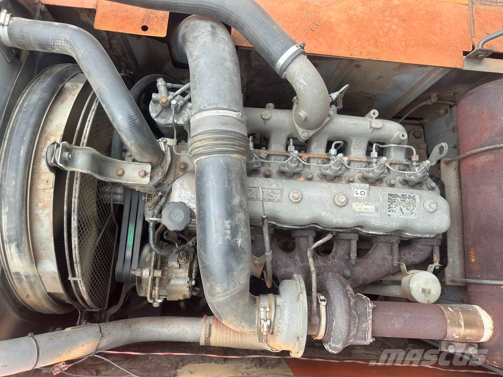 Hitachi ZX 250 حفارات زحافة