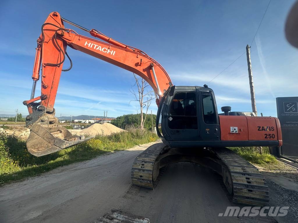 Hitachi ZX 250 حفارات زحافة