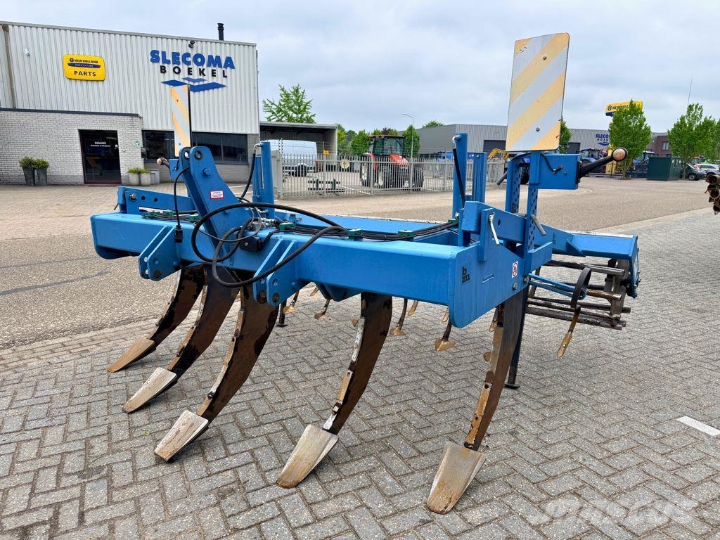 BM W5P Zaaibedcombinatie 3 Meter ماكينات وملحقات زراعة أخرى