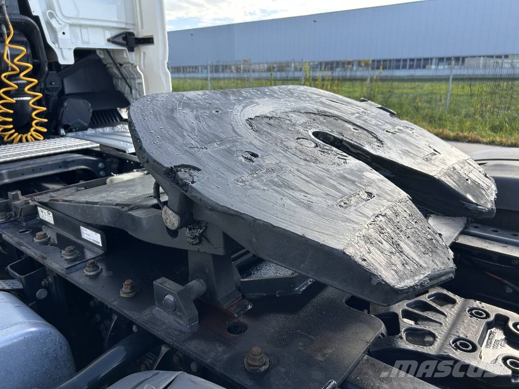MAN TGX 18.520 XXL Тягачі