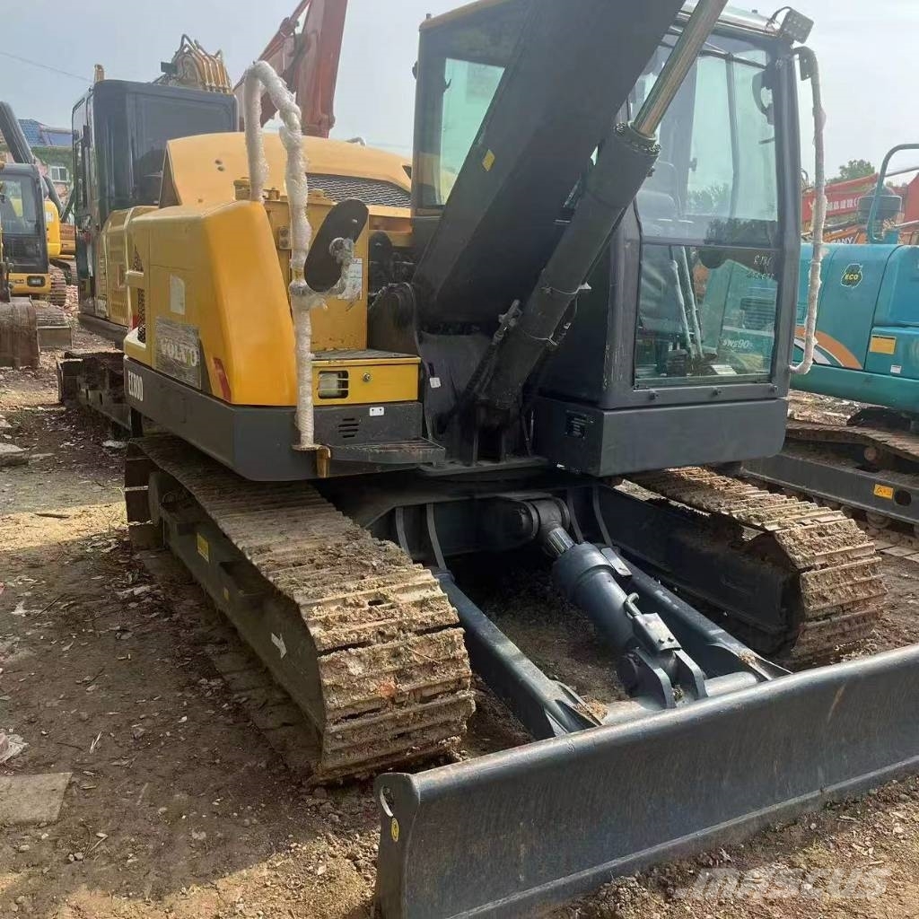 Volvo EC 80 D Paletli ekskavatörler