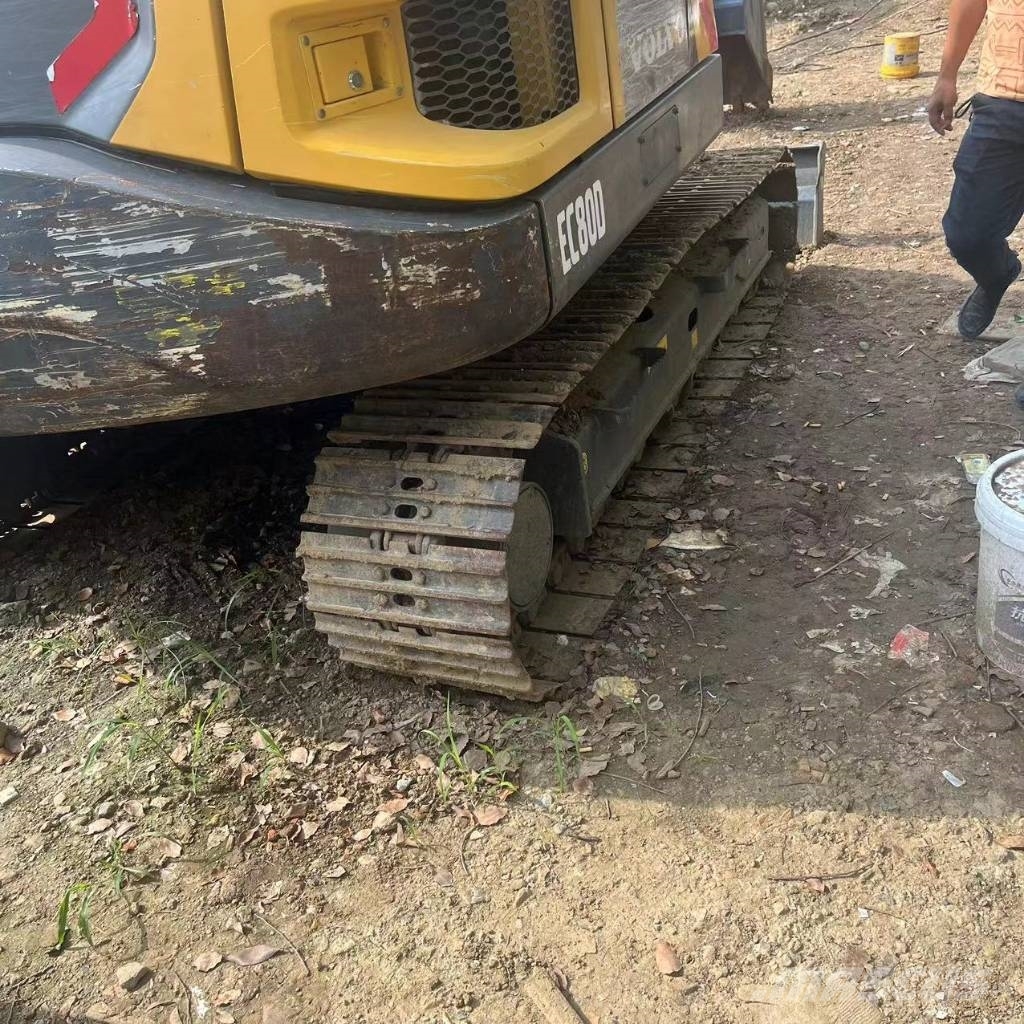 Volvo EC 80 D Paletli ekskavatörler