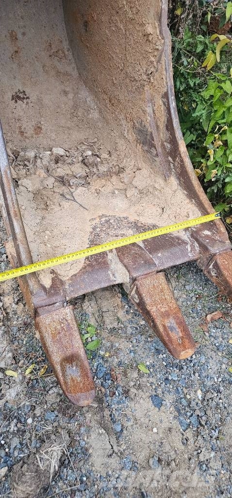 Hitachi ZX 190 Bagri na kolesih