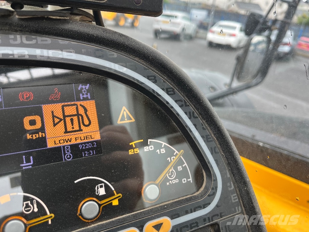 JCB 540-140 Sway / AC Manipuladores telescópicos
