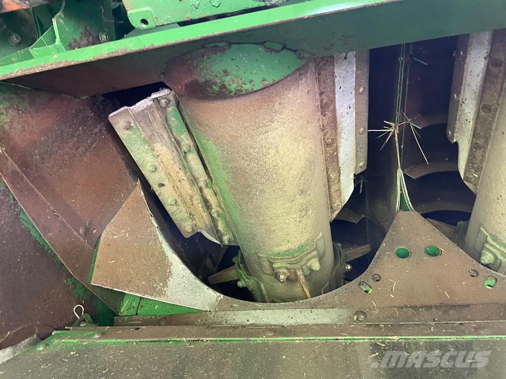 John Deere CTS Combine CTS Combine Hakselaar Airco 6.50 meter Зерноуборочные комбайны