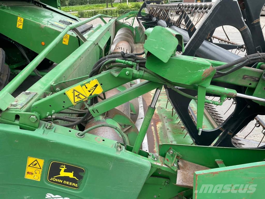 John Deere CTS Combine CTS Combine Hakselaar Airco 6.50 meter Зерноуборочные комбайны